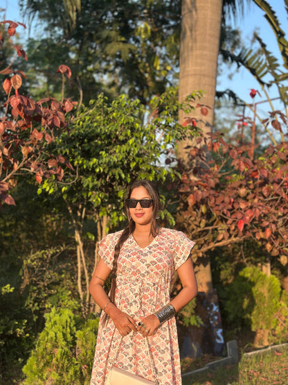 Midi dress with Frill Sleeve